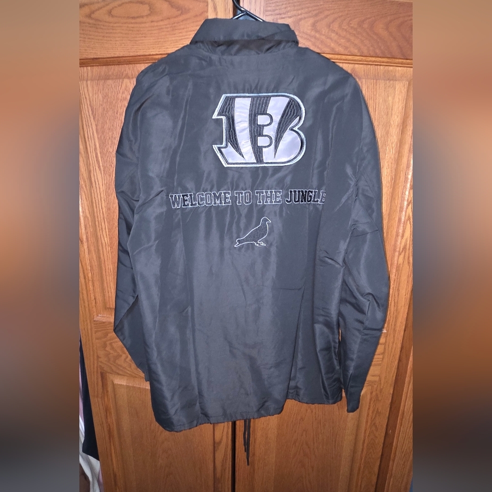 CINCINATI BENGALS Black 'Welcome to the Jungle' Men's Jacket